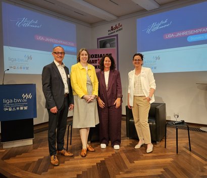 Gruppenbild Liga-Vorstand mit Staatssekretärin: Ulf Hartmann, Beatrix Vogt-Wuchter, Staatssekretärin Petra Krebs und Manuela Mayer.