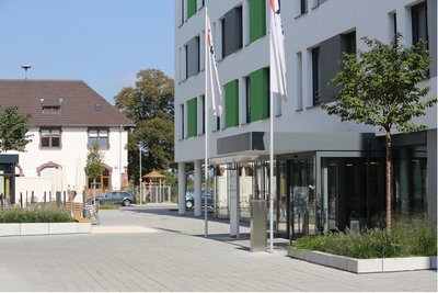 Haupteingang des AWO Seniorenzentrums Am Zollhof